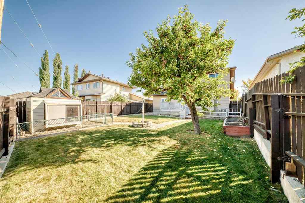 MLS® A2257528 - 79 Bermuda Drive NW in Beddington Heights Calgary, Residential