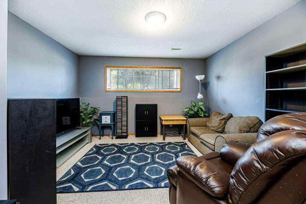 MLS® A2257529 - 8 Kirk Close  in Kentwood East Red Deer, Residential