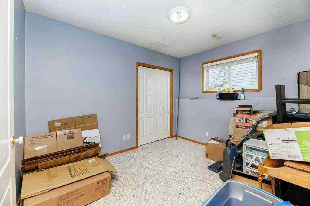 MLS® A2257529 - 8 Kirk Close  in Kentwood East Red Deer, Residential