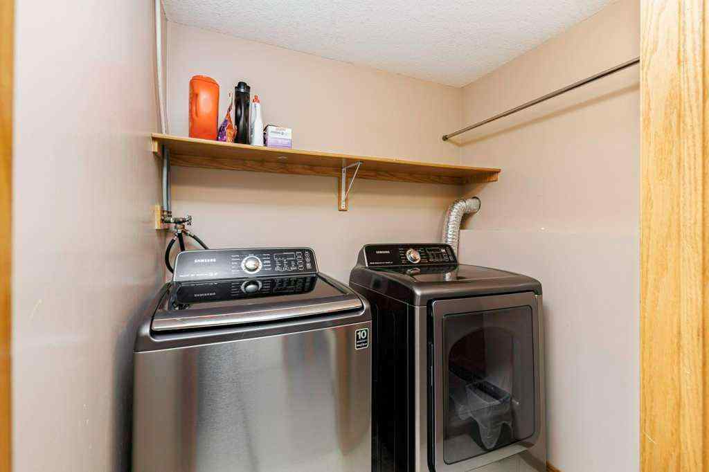 MLS® A2257529 - 8 Kirk Close  in Kentwood East Red Deer, Residential
