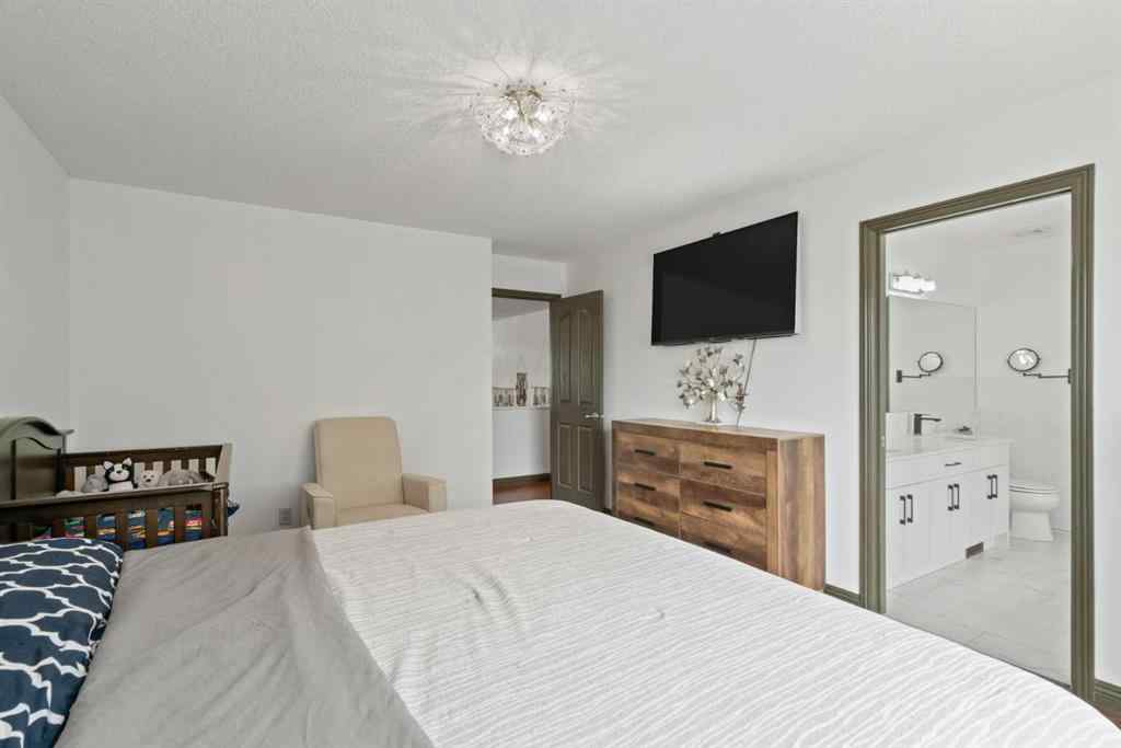 MLS® A2257530 - 84 Everwillow Park SW in Evergreen Calgary, Residential
