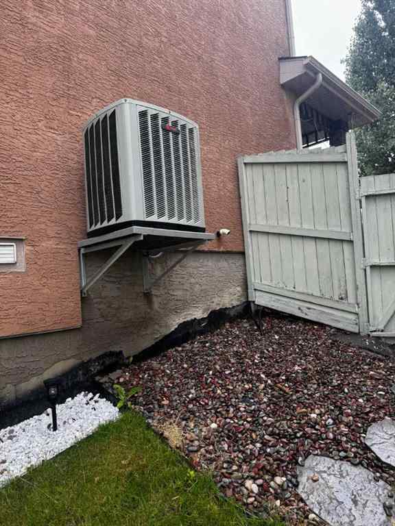 MLS® A2257530 - 84 Everwillow Park SW in Evergreen Calgary, Residential