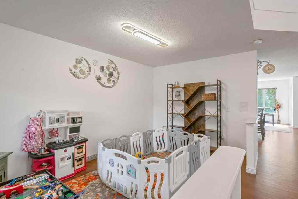 MLS® A2257530 - 84 Everwillow Park SW in Evergreen Calgary, Residential