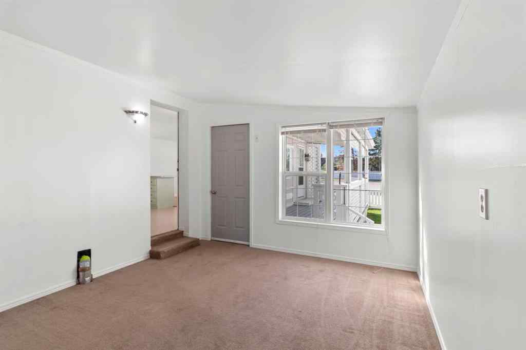 MLS® A2257533 - Unit #31 4851 46 Street  in Downtown Sylvan Lake, Mobile