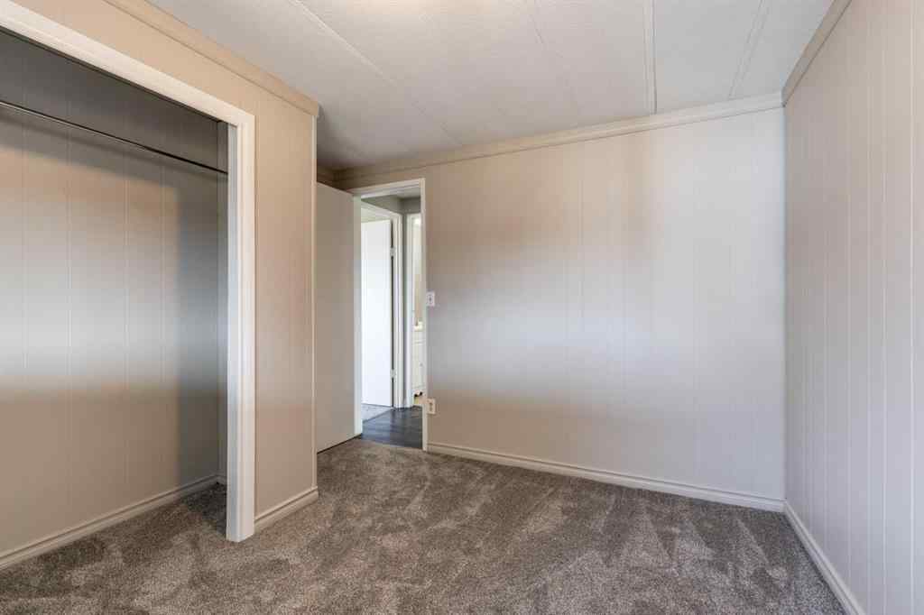 MLS® A2257536 - 7502 Old TransCanada Highway  in NONE Rural Cypress County, Residential