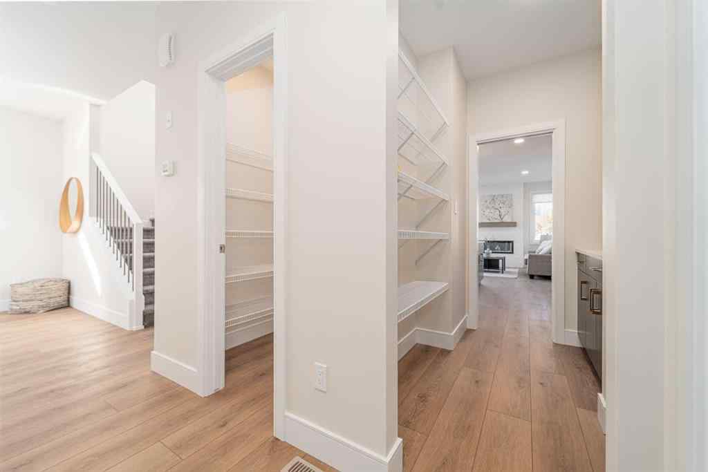 MLS® A2257538 - 2706 43 Street S in Discovery Lethbridge, Residential