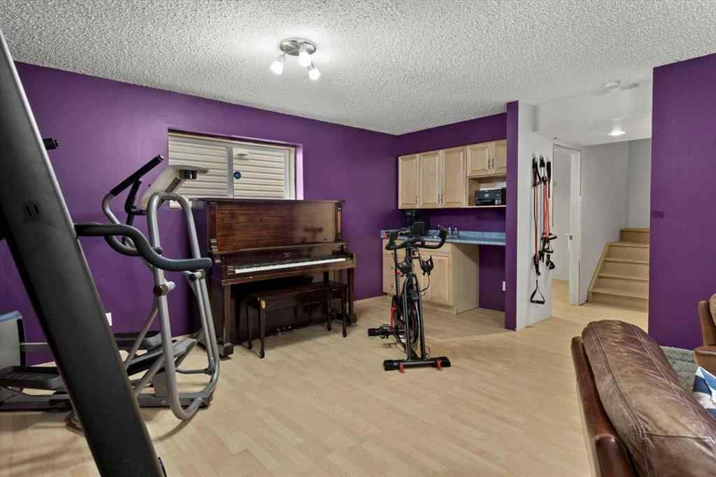 MLS® A2257540 - 172 Tuscany Meadows Heath NW in Tuscany Calgary, Residential