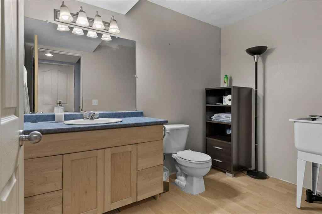 MLS® A2257540 - 172 Tuscany Meadows Heath NW in Tuscany Calgary, Residential