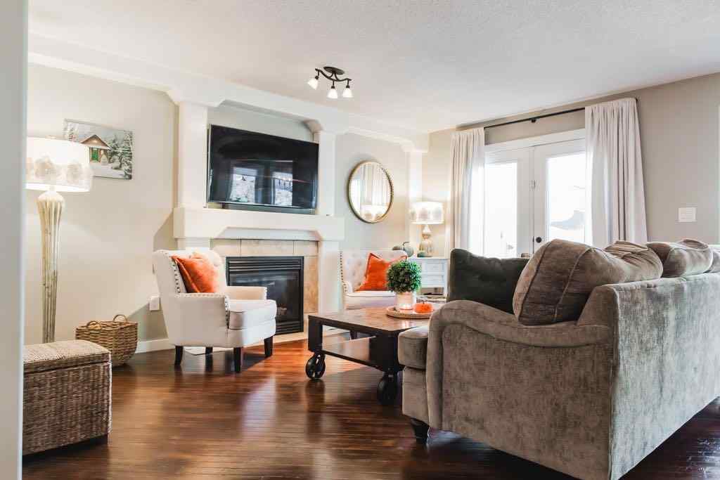MLS® A2257541 - 6110 93A Street  in Country Club Estates Grande Prairie, Residential