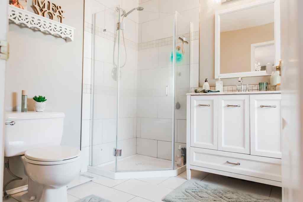 MLS® A2257541 - 6110 93A Street  in Country Club Estates Grande Prairie, Residential