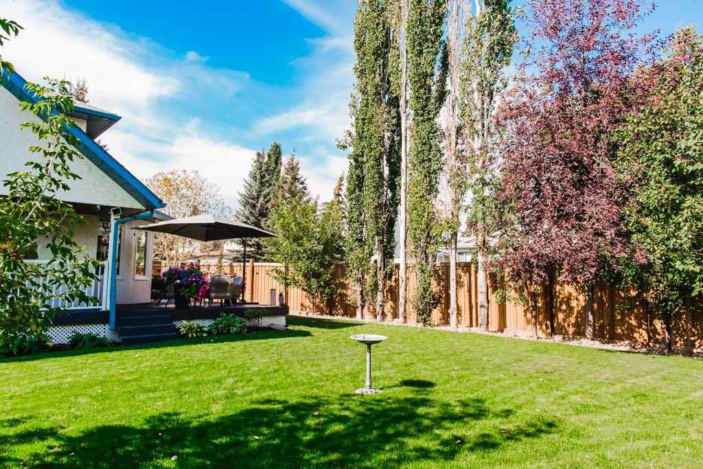 MLS® A2257541 - 6110 93A Street  in Country Club Estates Grande Prairie, Residential