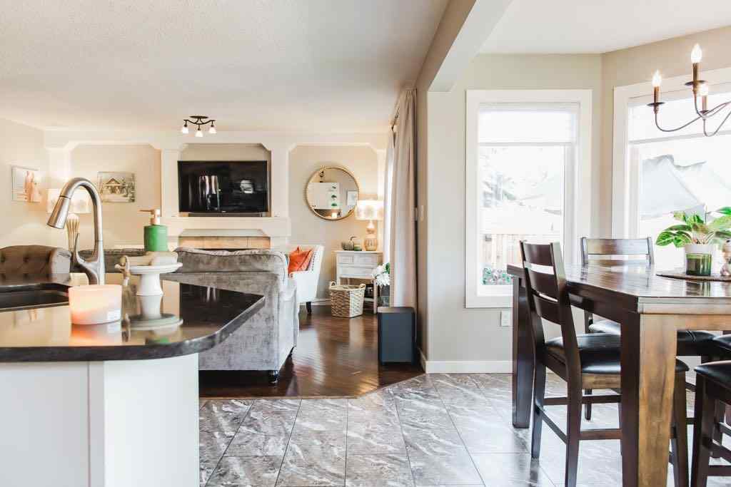 MLS® A2257541 - 6110 93A Street  in Country Club Estates Grande Prairie, Residential
