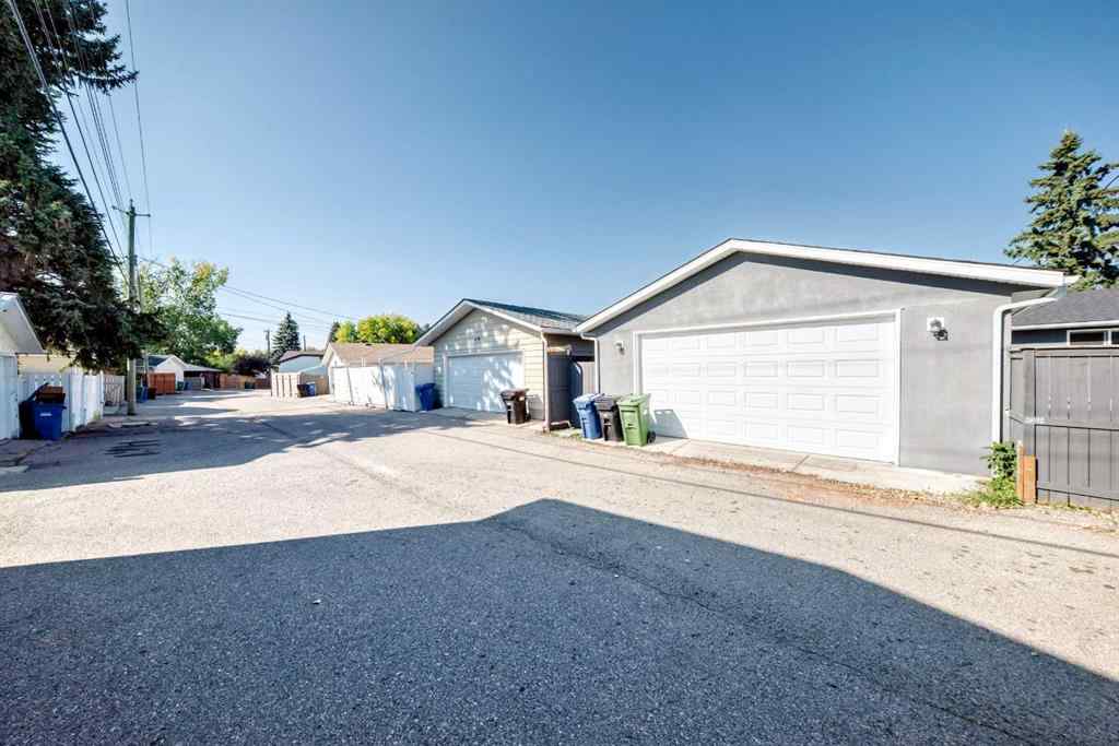 MLS® A2257542 - 146 Lake Sylvan Close SE in Bonavista Downs Calgary, Residential