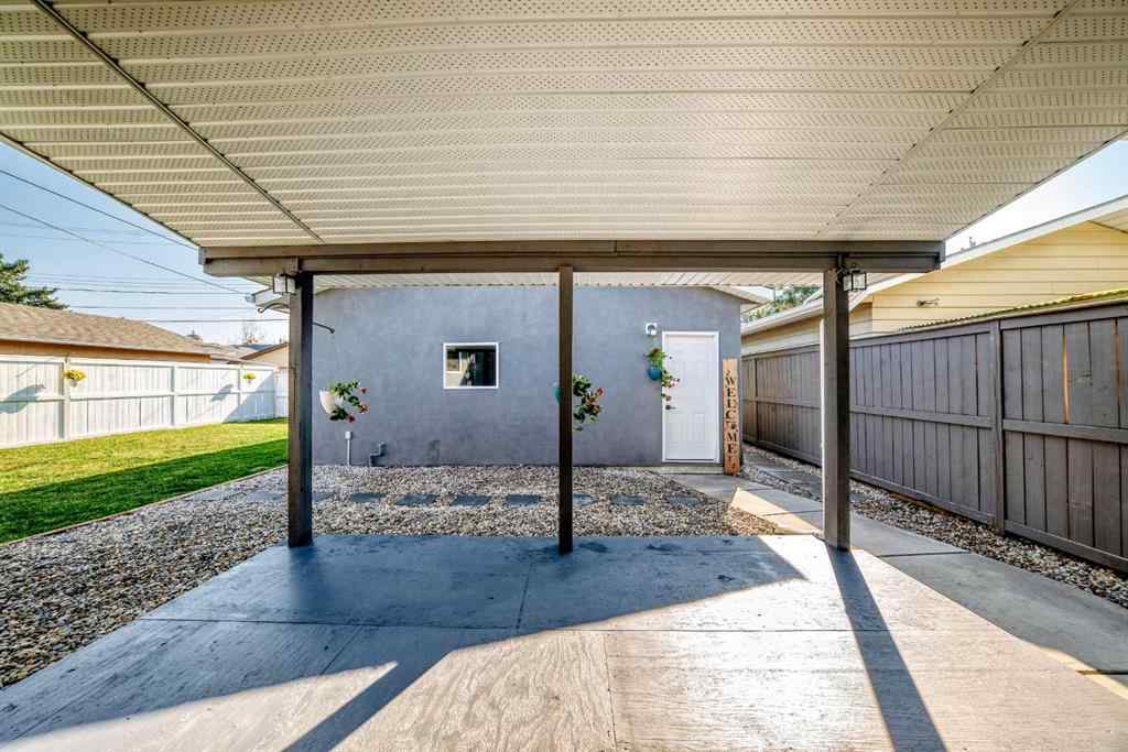 MLS® A2257542 - 146 Lake Sylvan Close SE in Bonavista Downs Calgary, Residential