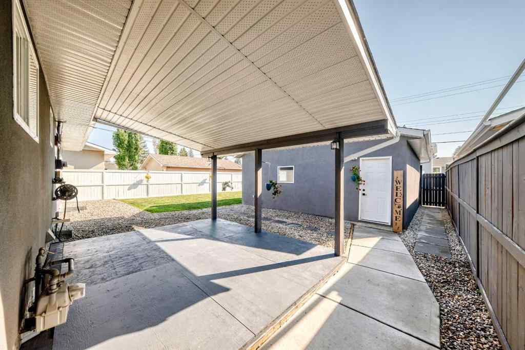 MLS® A2257542 - 146 Lake Sylvan Close SE in Bonavista Downs Calgary, Residential