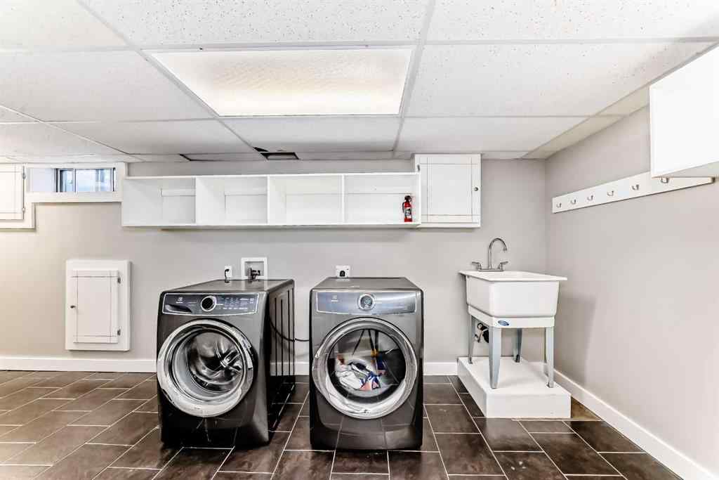 MLS® A2257542 - 146 Lake Sylvan Close SE in Bonavista Downs Calgary, Residential