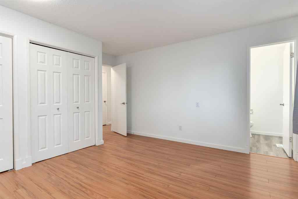 MLS® A2257547 - 207 Whiteview Bay NE in Whitehorn Calgary, Residential