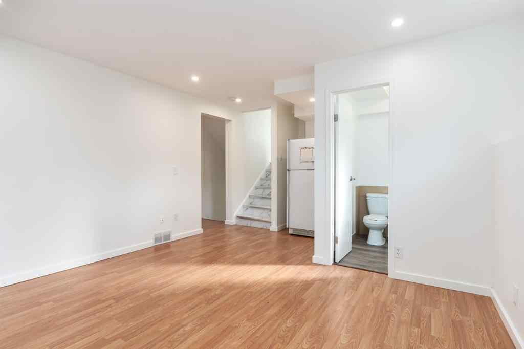 MLS® A2257547 - 207 Whiteview Bay NE in Whitehorn Calgary, Residential