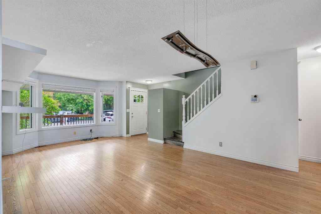 MLS® A2257548 - 2638 26A Street SW in Killarney/Glengarry Calgary, Residential