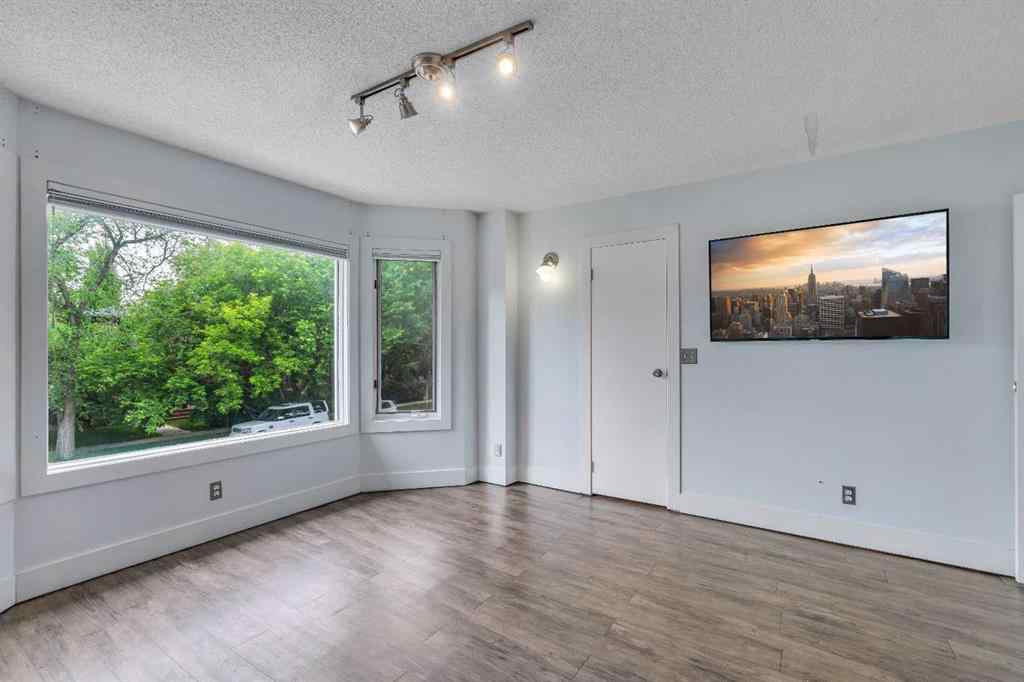 MLS® A2257548 - 2638 26A Street SW in Killarney/Glengarry Calgary, Residential