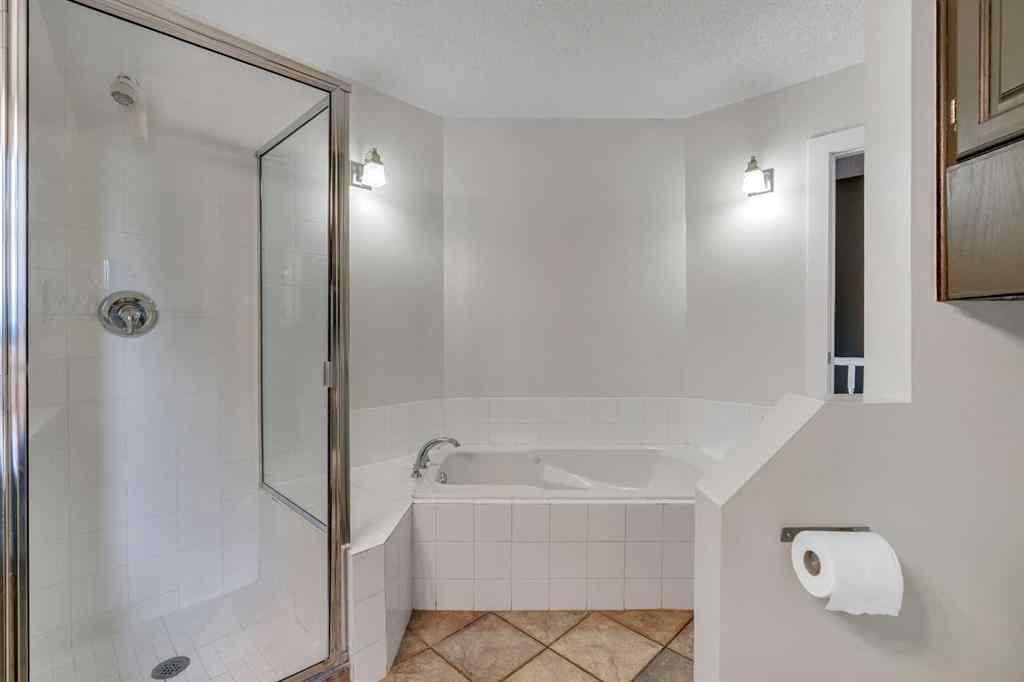 MLS® A2257548 - 2638 26A Street SW in Killarney/Glengarry Calgary, Residential