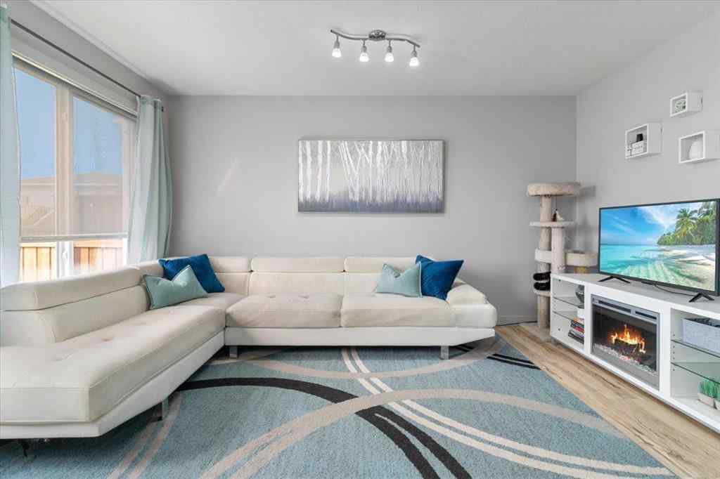 MLS® A2257550 - 10624 114C Street  in Westgate Grande Prairie, Residential