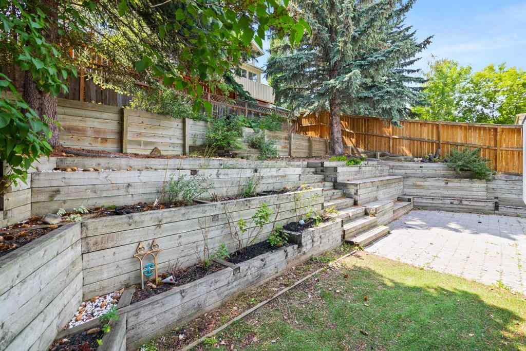 MLS® A2257552 - 131 Stratton Crescent SW in Strathcona Park Calgary, Residential