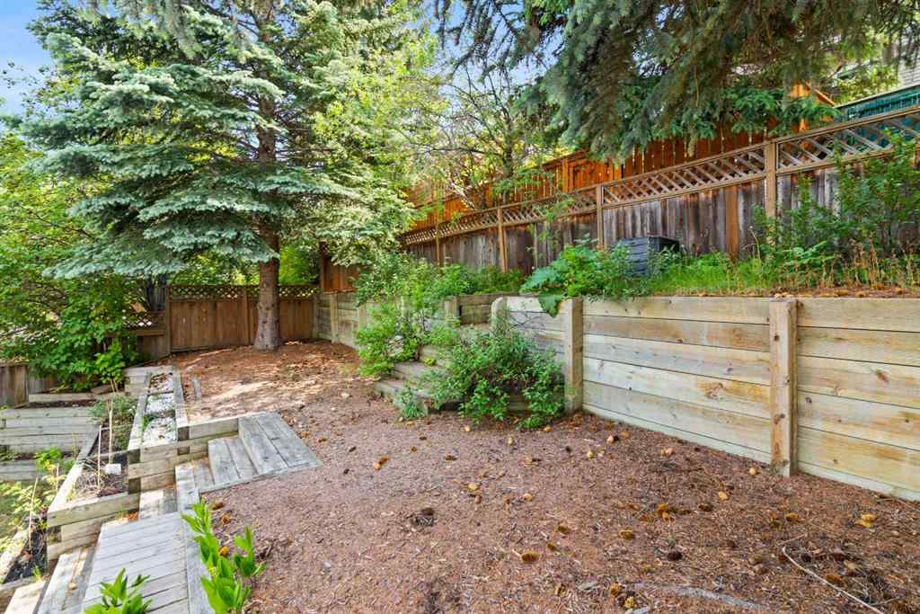 MLS® A2257552 - 131 Stratton Crescent SW in Strathcona Park Calgary, Residential