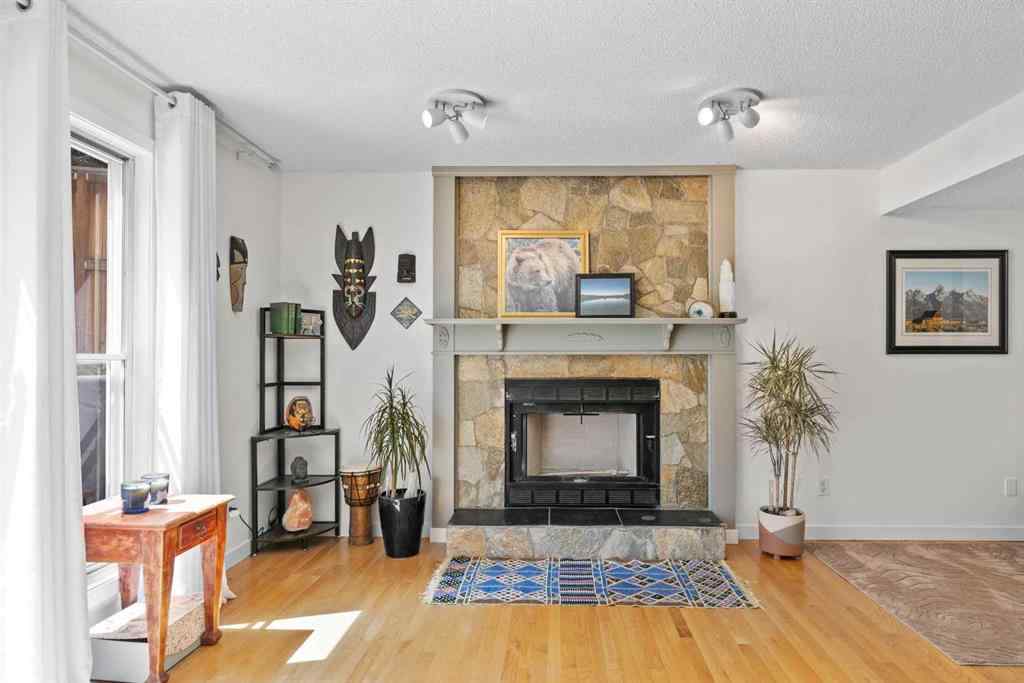 MLS® A2257552 - 131 Stratton Crescent SW in Strathcona Park Calgary, Residential