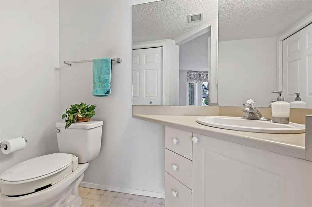 MLS® A2257553 - Unit #1206 1000 Sienna Park Green SW in Signal Hill Calgary, Residential