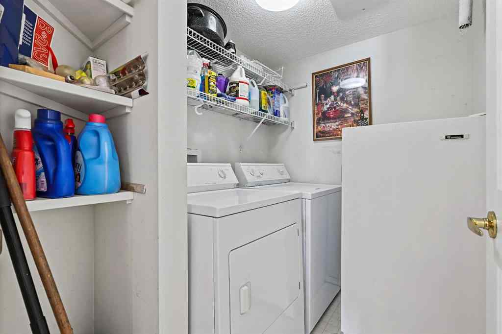 MLS® A2257553 - Unit #1206 1000 Sienna Park Green SW in Signal Hill Calgary, Residential