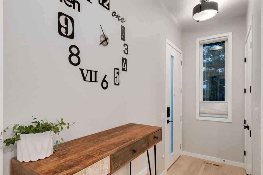 MLS® A2257554 - 1301 21 Avenue NW in Capitol Hill Calgary, Residential