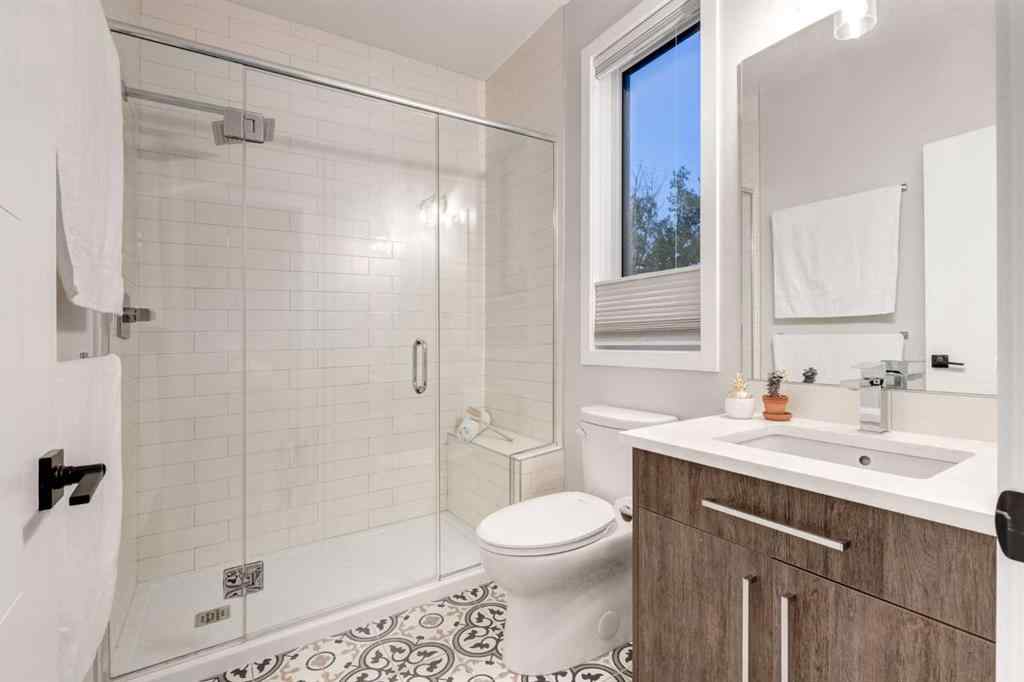 MLS® A2257554 - 1301 21 Avenue NW in Capitol Hill Calgary, Residential