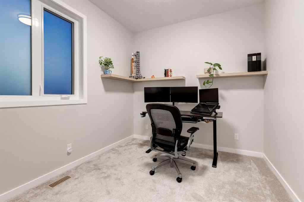 MLS® A2257554 - 1301 21 Avenue NW in Capitol Hill Calgary, Residential