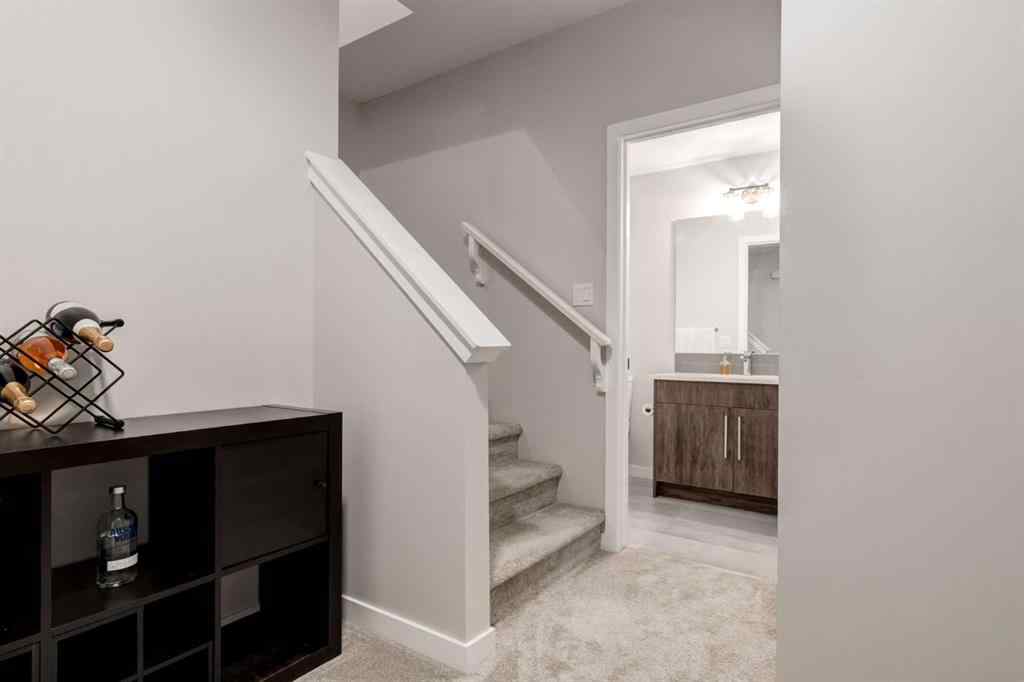 MLS® A2257554 - 1301 21 Avenue NW in Capitol Hill Calgary, Residential