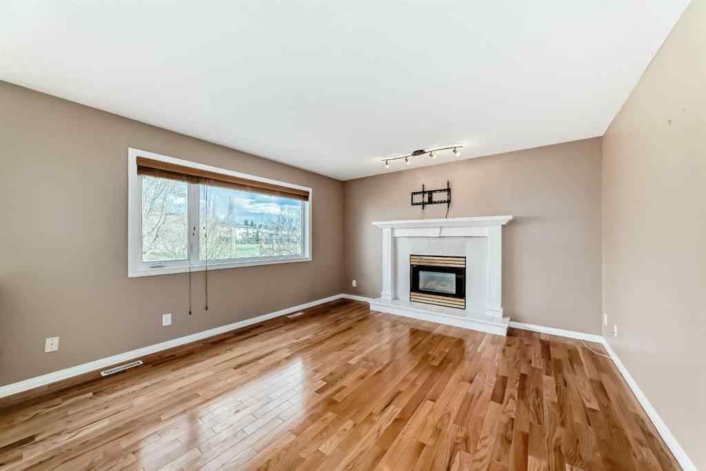 MLS® A2257557 - 161 Douglasview Rise SE in Douglasdale/Glen Calgary, Residential