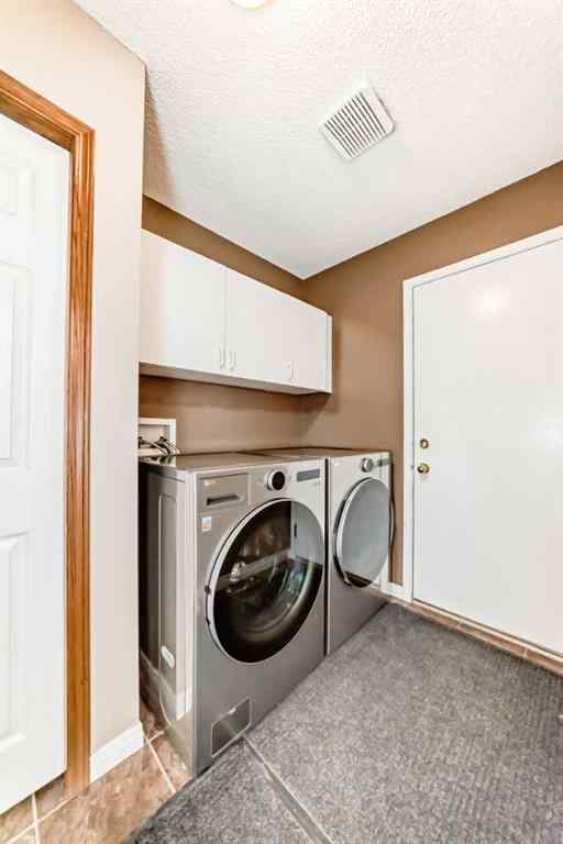 MLS® A2257557 - 161 Douglasview Rise SE in Douglasdale/Glen Calgary, Residential