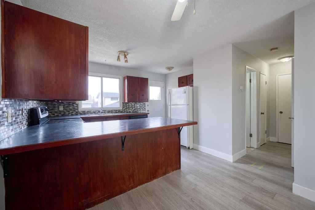 MLS® A2257559 - 120 Templeridge Close NE in Temple Calgary, Residential