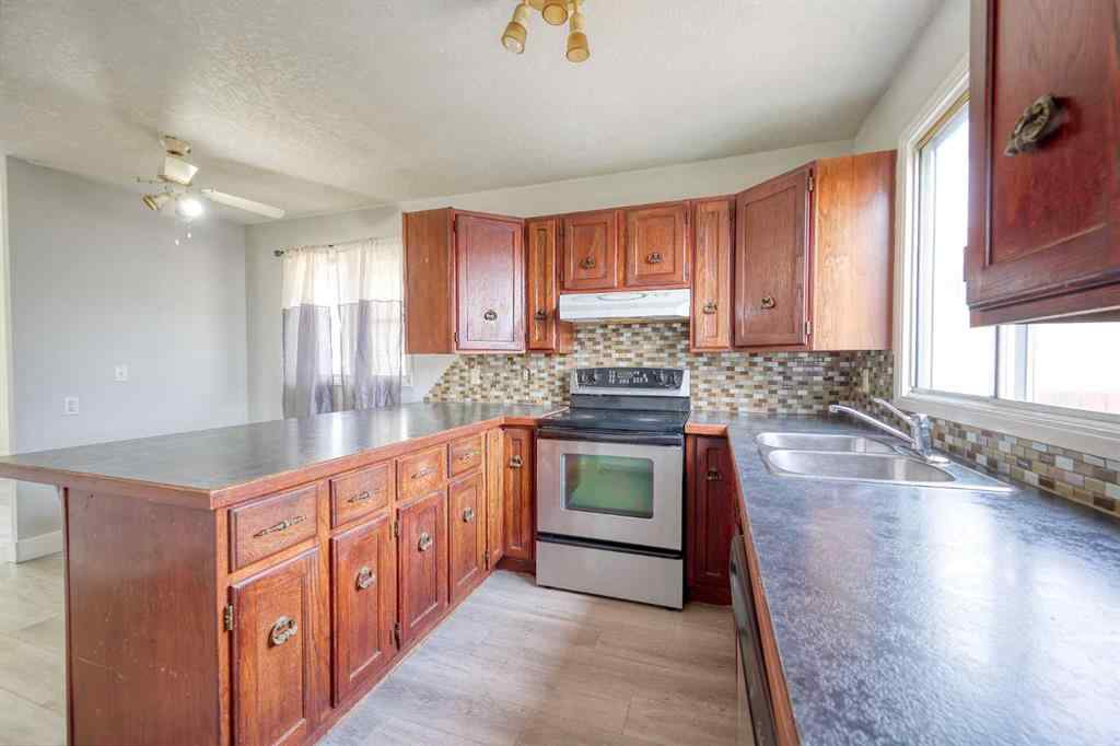 MLS® A2257559 - 120 Templeridge Close NE in Temple Calgary, Residential