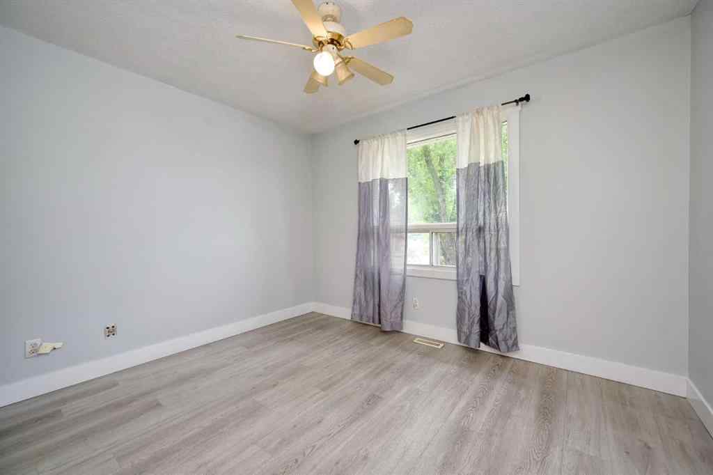 MLS® A2257559 - 120 Templeridge Close NE in Temple Calgary, Residential