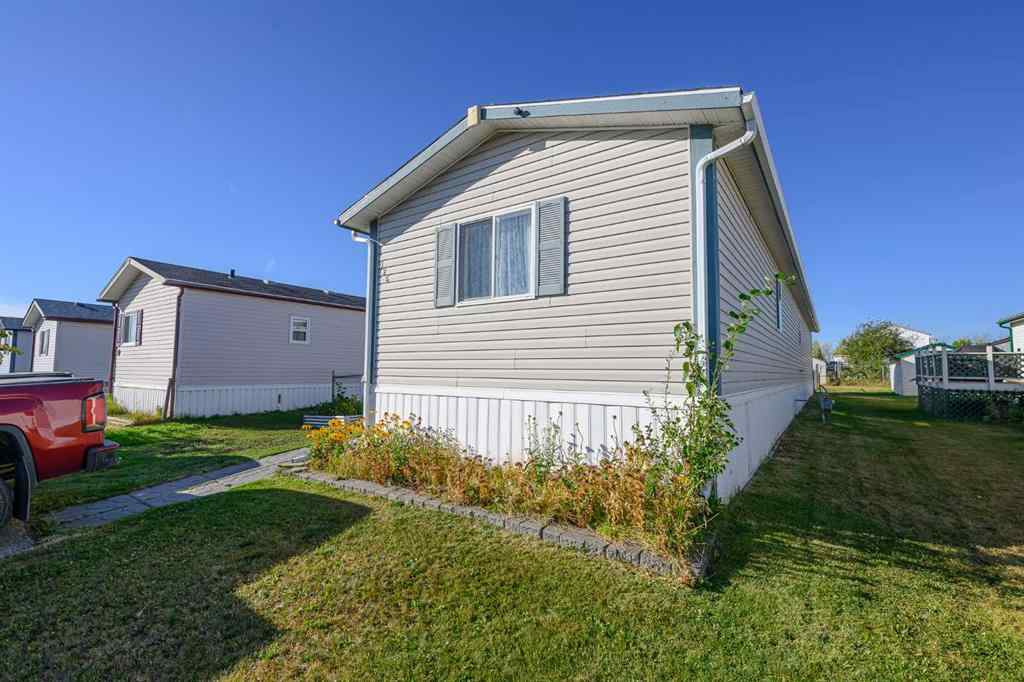 MLS® A2257561 - 126 Clark Crescent  in MH - Silver Pointe Rural Grande Prairie No. 1, County of, Mobile