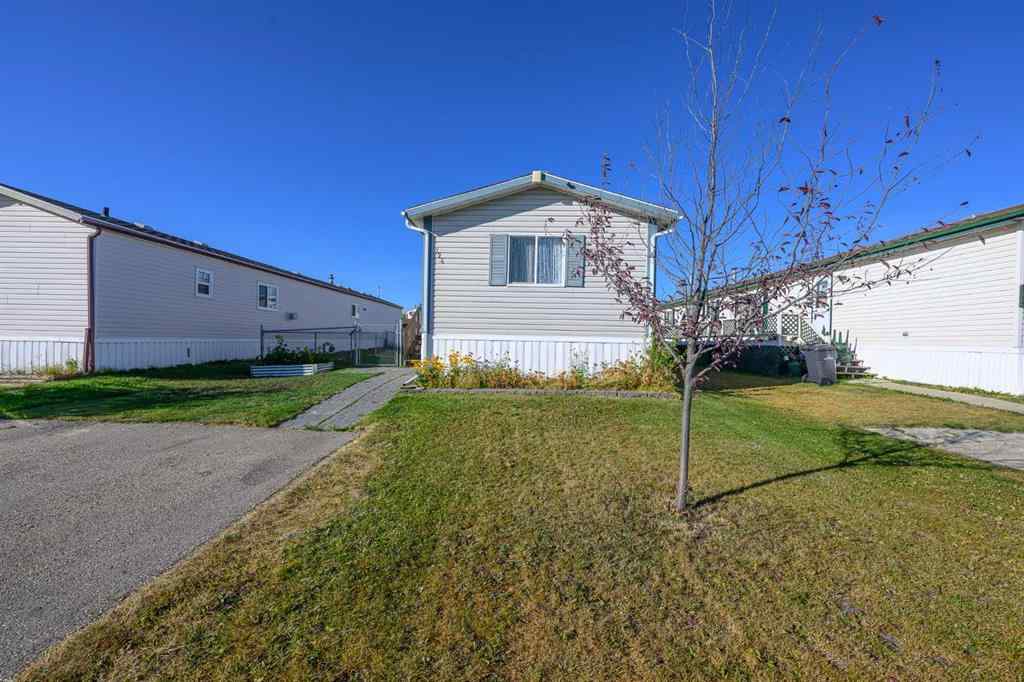MLS® A2257561 - 126 Clark Crescent  in MH - Silver Pointe Rural Grande Prairie No. 1, County of, Mobile