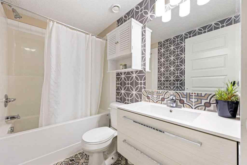 MLS® A2257563 - 224 Auburn Bay Circle SE in Auburn Bay Calgary, Residential