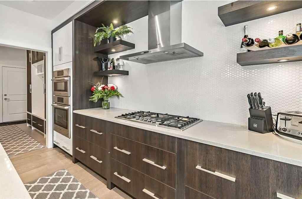 MLS® A2257565 - 86 West Point Mews SW in West Springs Calgary, Residential