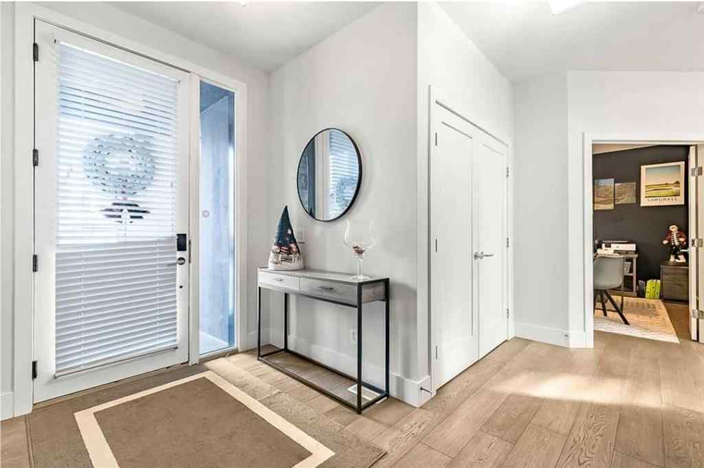 MLS® A2257565 - 86 West Point Mews SW in West Springs Calgary, Residential