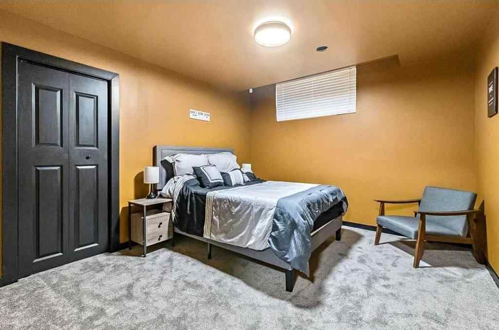 MLS® A2257565 - 86 West Point Mews SW in West Springs Calgary, Residential