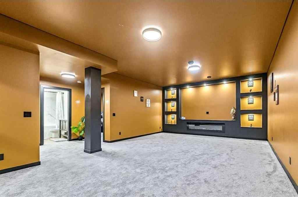 MLS® A2257565 - 86 West Point Mews SW in West Springs Calgary, Residential