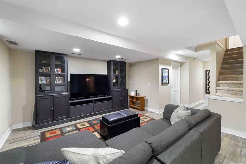 MLS® A2257567 - 191 Christie Knoll Heights SW in Christie Park Calgary, Residential