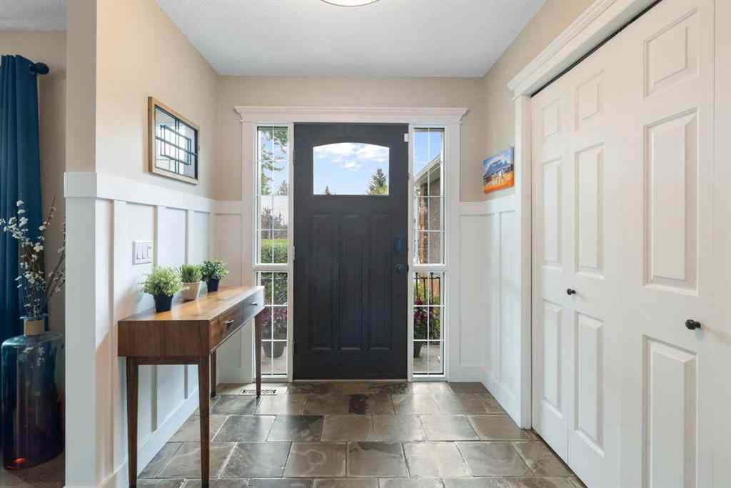 MLS® A2257567 - 191 Christie Knoll Heights SW in Christie Park Calgary, Residential