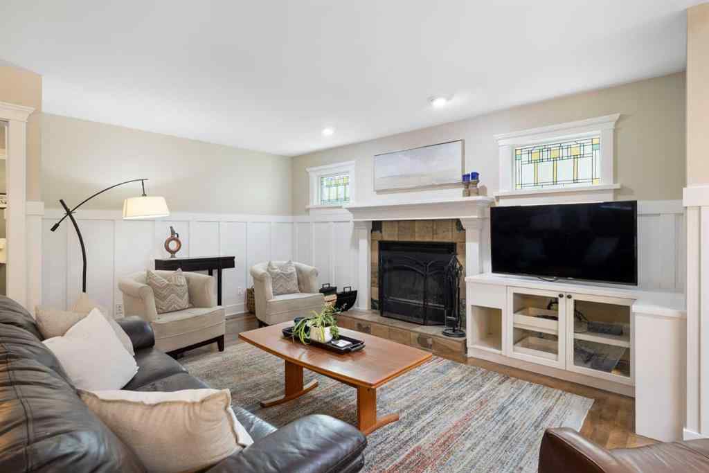 MLS® A2257567 - 191 Christie Knoll Heights SW in Christie Park Calgary, Residential